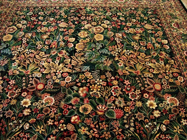 Exclusive Flowers Garden Hand Knotted Fine Carpet 10x14